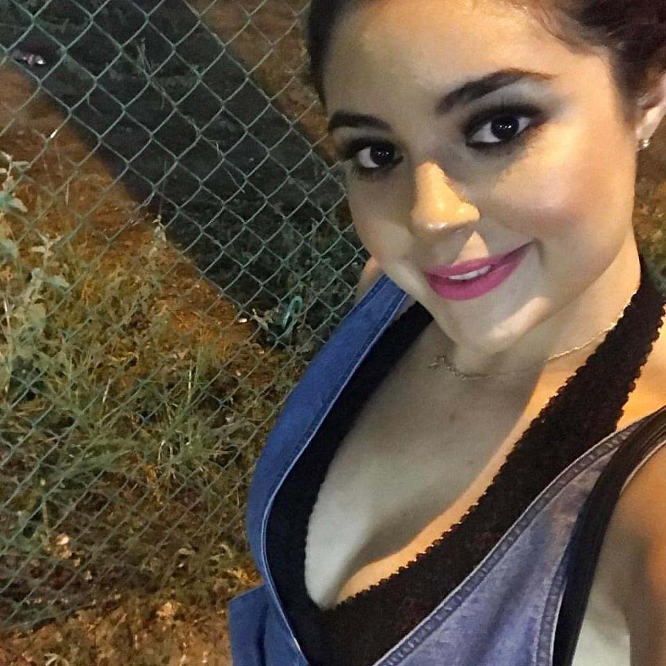 Brunette21 uit Zuid-Holland,Nederland